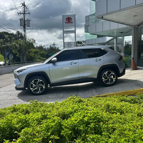 Toyota Yaris Cross 2025 Plateado Los Teques