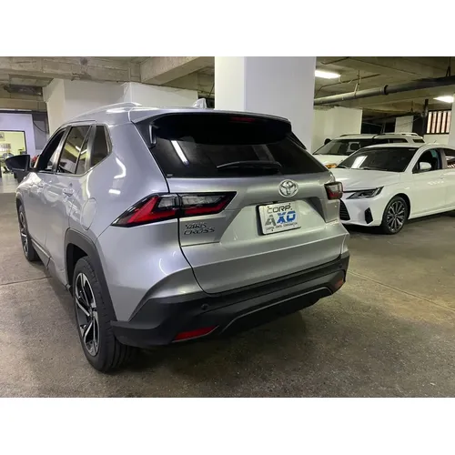 Toyota Yaris Cross G 2023 Plateado Caracas