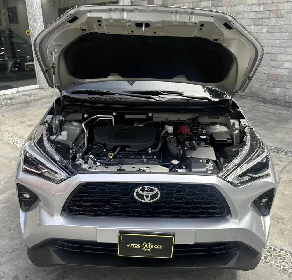 Toyota Yaris Cross G 2025 Plateado Caracas