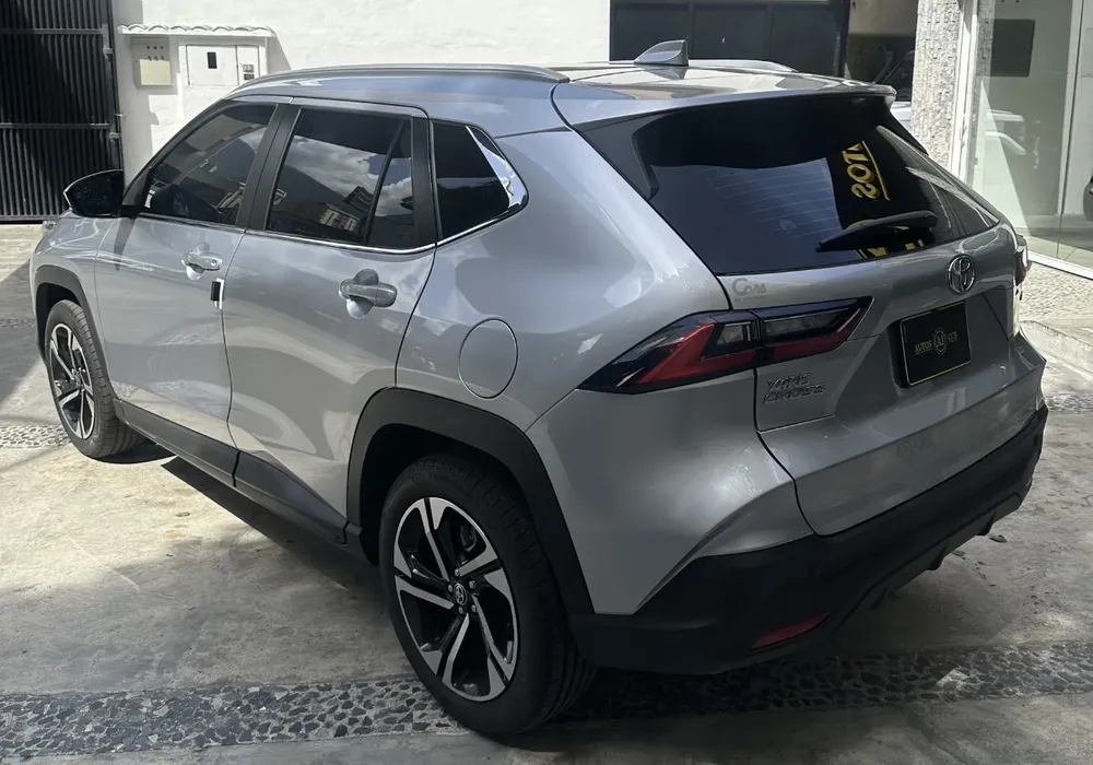 Toyota Yaris Cross G 2025 Plateado Caracas