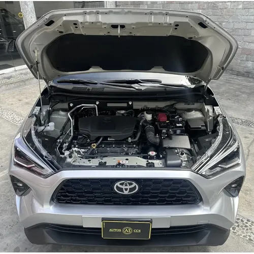 Toyota Yaris Cross G 2025 Plateado Caracas