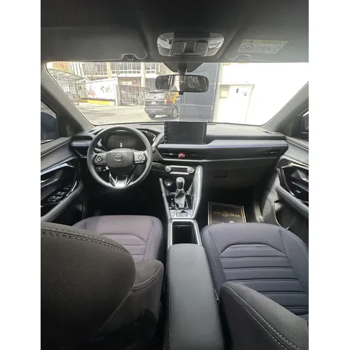 Toyota Yaris Cross G 2025 Plateado Caracas