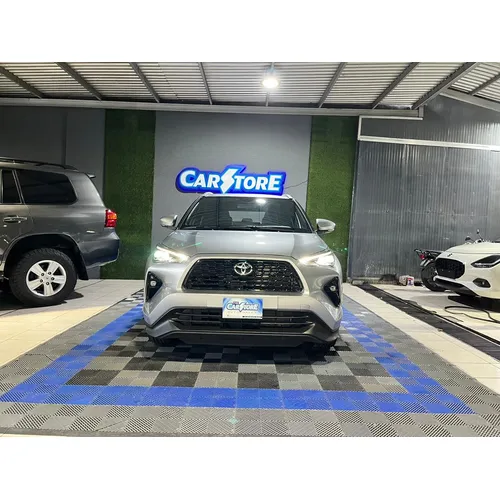 Toyota Yaris 2026 Plateado Caracas