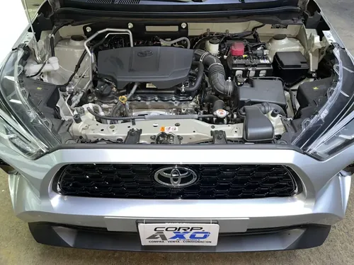 Toyota Yaris Cross G 2023 Plateado Caracas