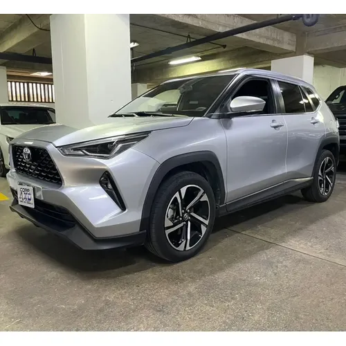 Toyota Yaris Cross G 2023 Plateado Caracas
