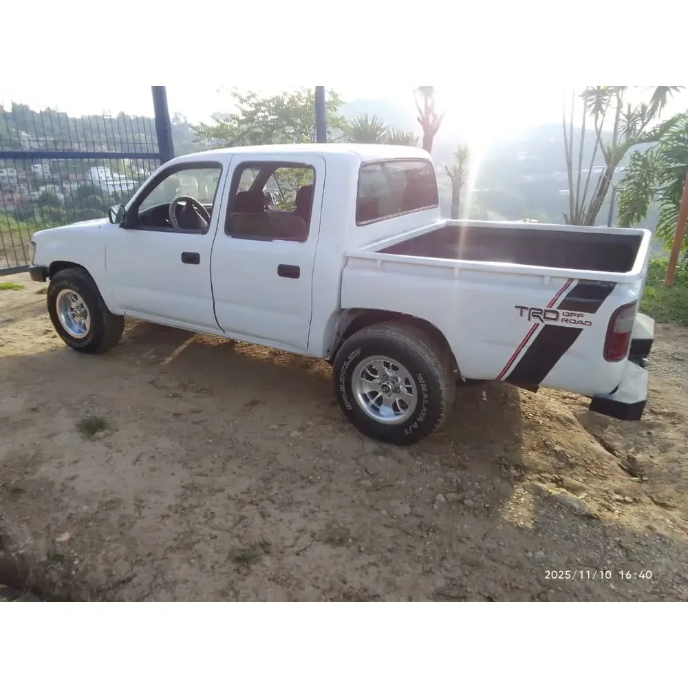 Toyota Yaris 2001 Blanco Caracas