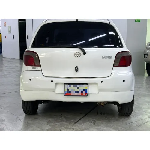 Toyota Yaris 2001 Blanco Caracas
