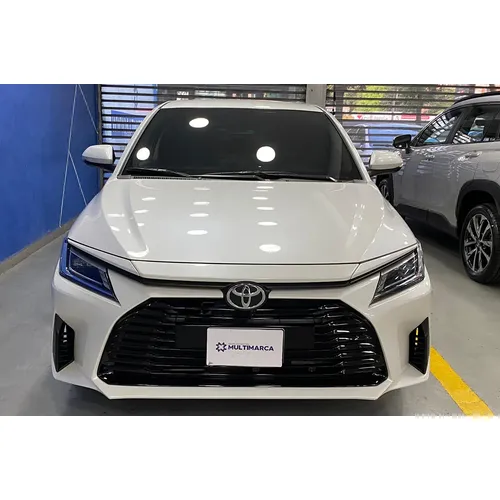 Toyota Yaris E 2025 Blanco Caracas