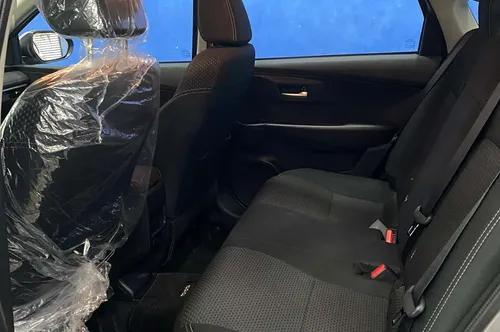 Toyota Yaris E 2026 Plateado Caracas