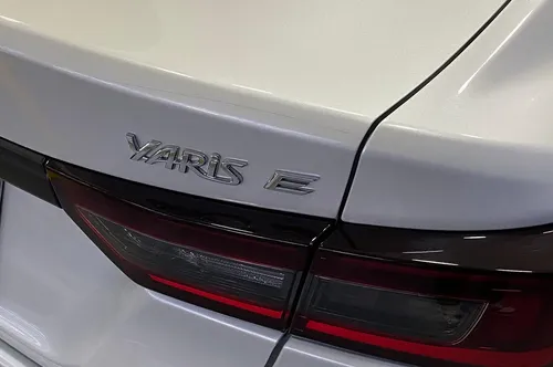 Toyota Yaris E 2025 Blanco Caracas
