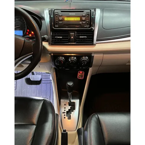 Toyota Yaris E 2014 Blanco Caracas