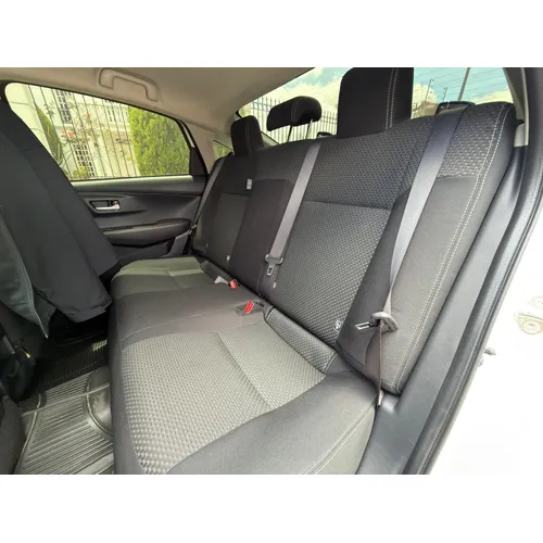 Toyota Yaris E 2024 Blanco Caracas
