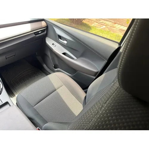 Toyota Yaris E 2024 Blanco Caracas