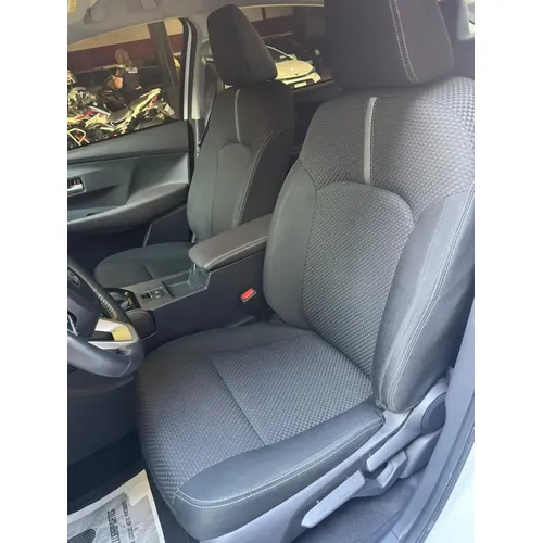 Toyota Yaris E 2024 Blanco Caracas