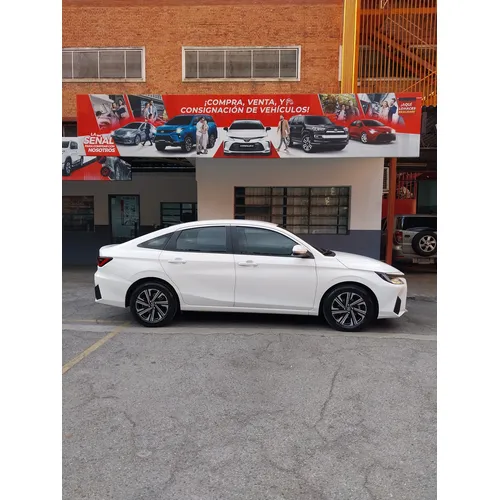 Toyota Yaris E 2025 Blanco Caracas