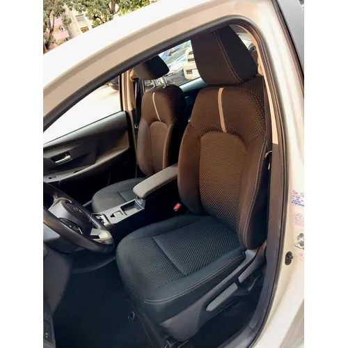 Toyota Yaris E 2025 Blanco Caracas