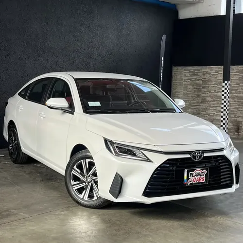 Toyota Yaris E 2026 Blanco Caracas