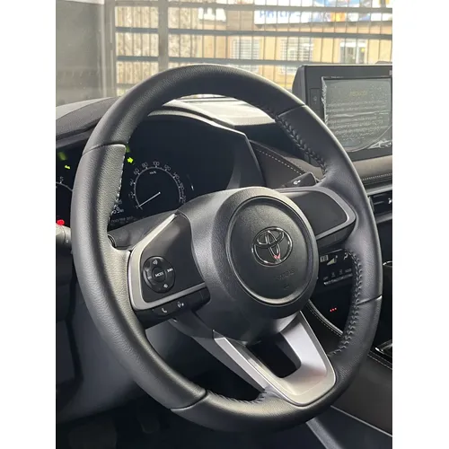 Toyota Yaris E 2026 Blanco Caracas