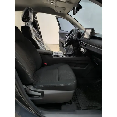 Toyota Yaris E 2026 Gris Caracas