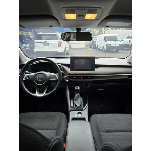 Toyota Yaris E 2025 Blanco San Antonio