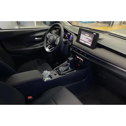 Toyota Yaris E 2025 Blanco Caracas