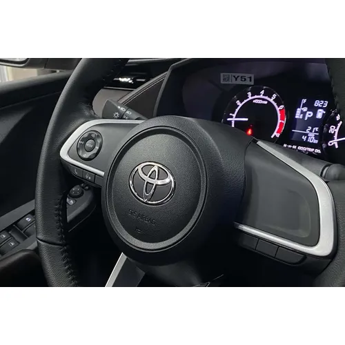 Toyota Yaris E 2026 Plateado Caracas