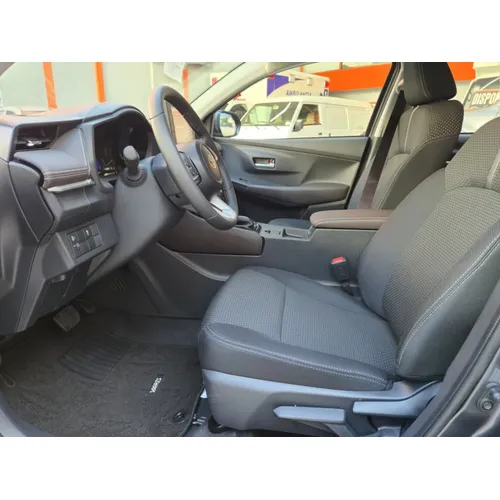 Toyota Yaris E 2025 Gris Caracas