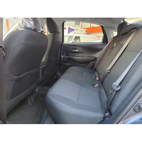 Toyota Yaris E 2025 Gris Caracas