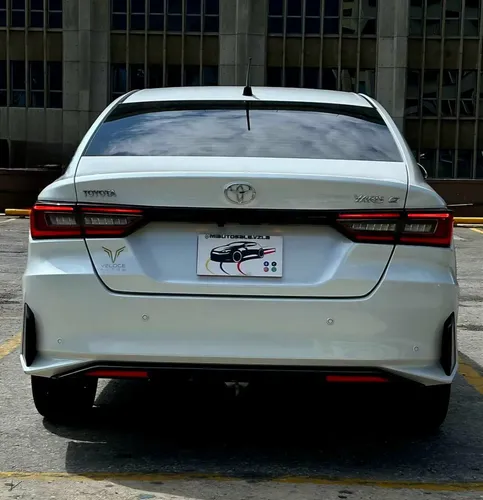 Toyota Yaris G 2025 Blanco Caracas