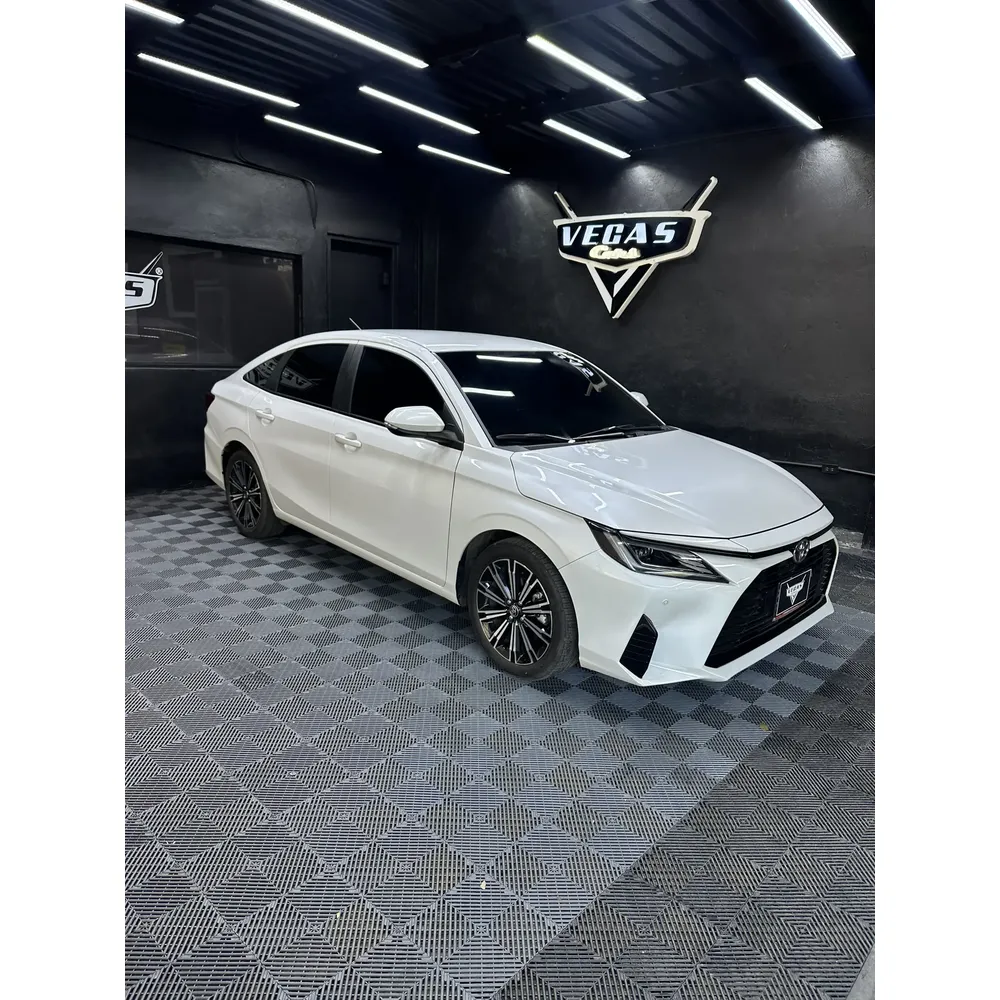 Toyota Yaris G 2023 Blanco Caracas