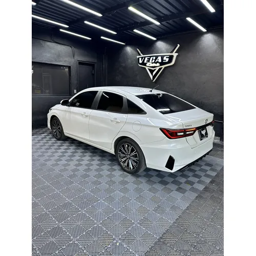 Toyota Yaris G 2023 Blanco Caracas
