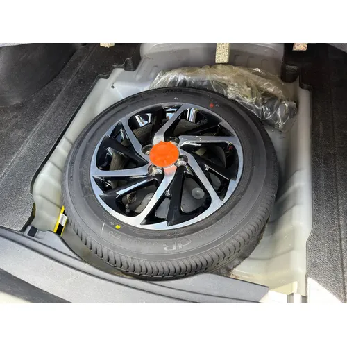 Toyota Yaris G 2021 Plateado Caracas
