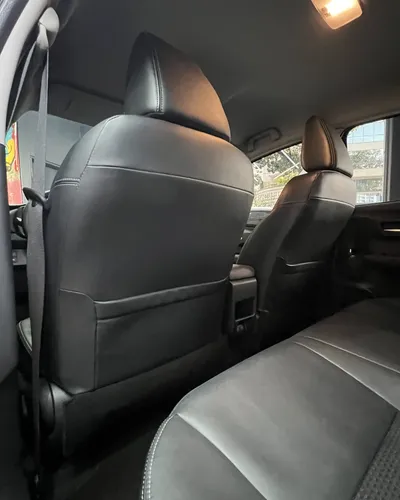Toyota Yaris G 2024 Gris Caracas