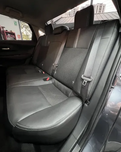 Toyota Yaris G 2024 Gris Caracas