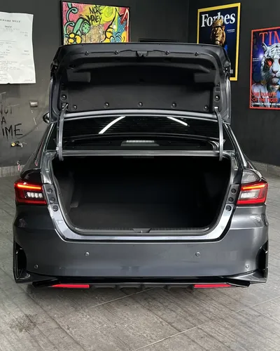 Toyota Yaris G 2024 Gris Caracas