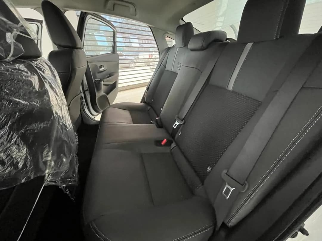 Toyota Yaris G 2024 Blanco