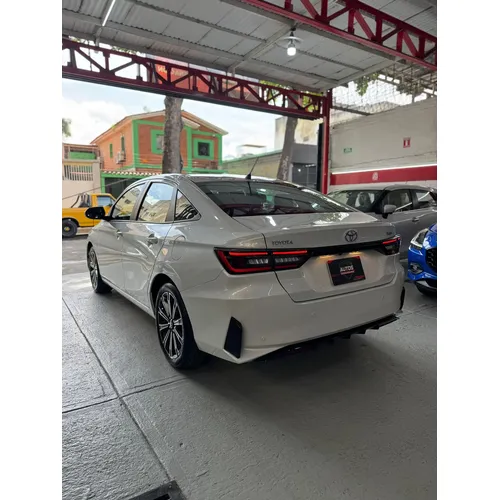 Toyota Yaris G 2025 Blanco Caracas