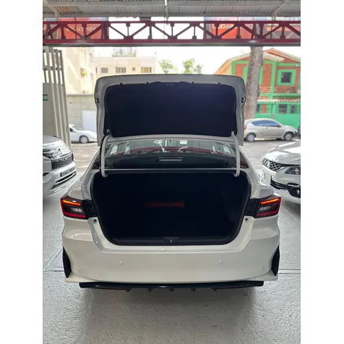 Toyota Yaris G 2025 Blanco Caracas