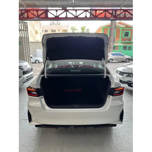 Toyota Yaris G 2025 Blanco Caracas