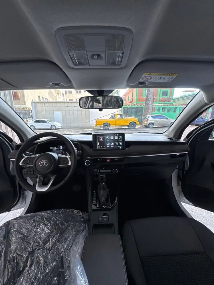 Toyota Yaris G 2025 Blanco Caracas