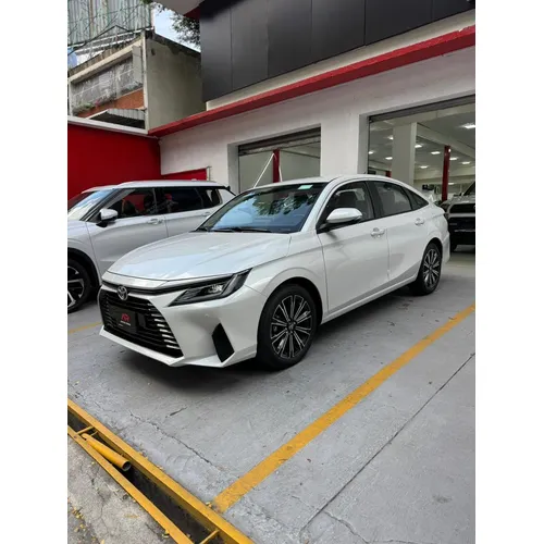 Toyota Yaris G 2026 Blanco Caracas