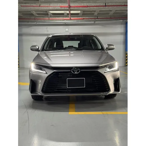 Toyota Yaris 2026 Plateado Caracas