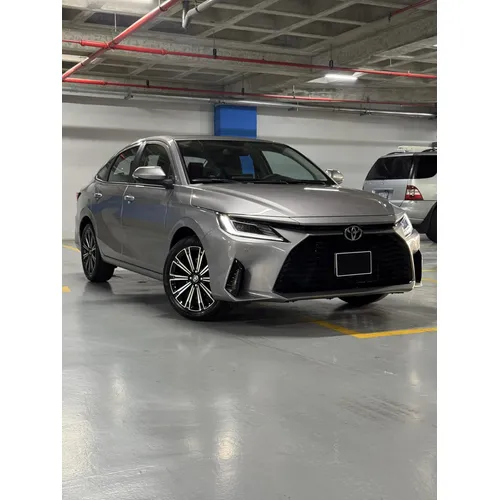 Toyota Yaris 2026 Plateado Caracas