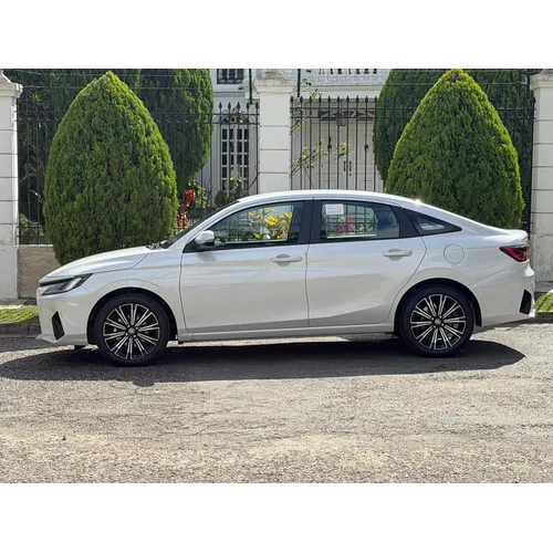 Toyota Yaris G 2026 Blanco Caracas