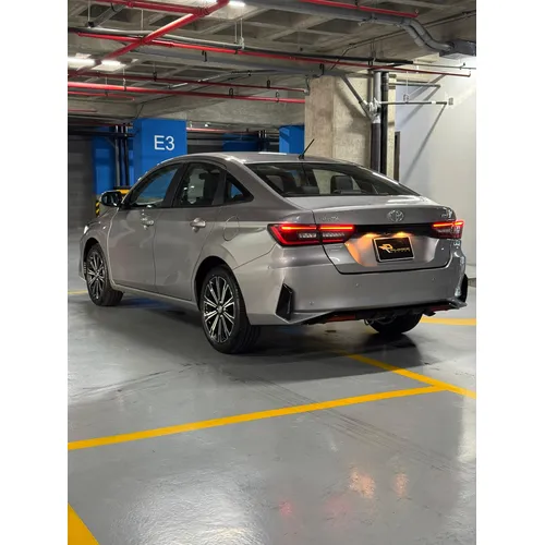 Toyota Yaris 2026 Plateado Caracas