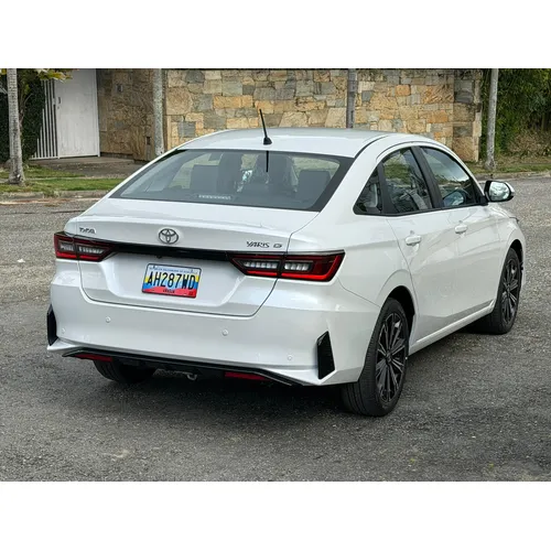 Toyota Yaris G 2026 Blanco Caracas