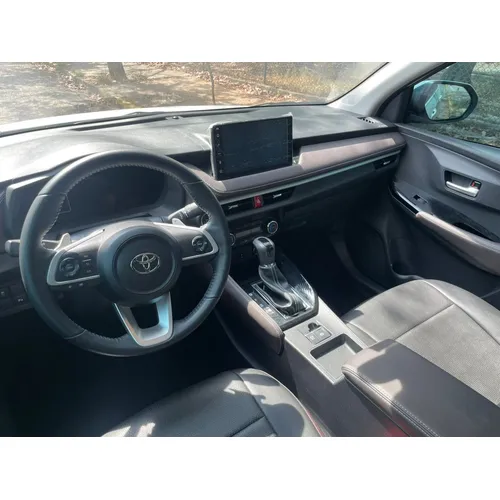 Toyota Yaris G 2023 Blanco Caracas