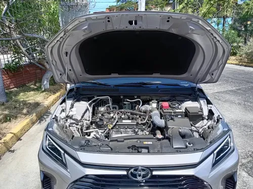 Toyota Yaris G 2025 Plateado