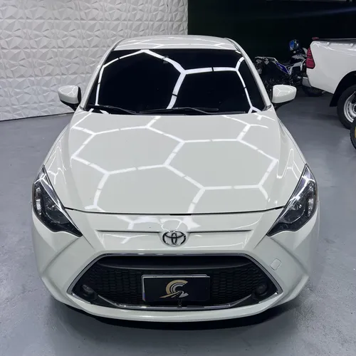 Toyota Yaris R 2019 Blanco Caracas