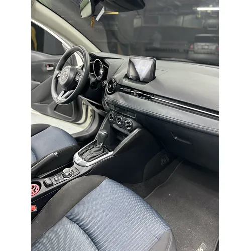 Toyota Yaris R 2019 Blanco Caracas